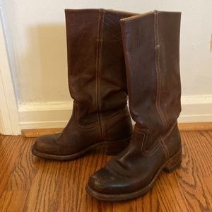 Frye chocolate W 8.5 Boot